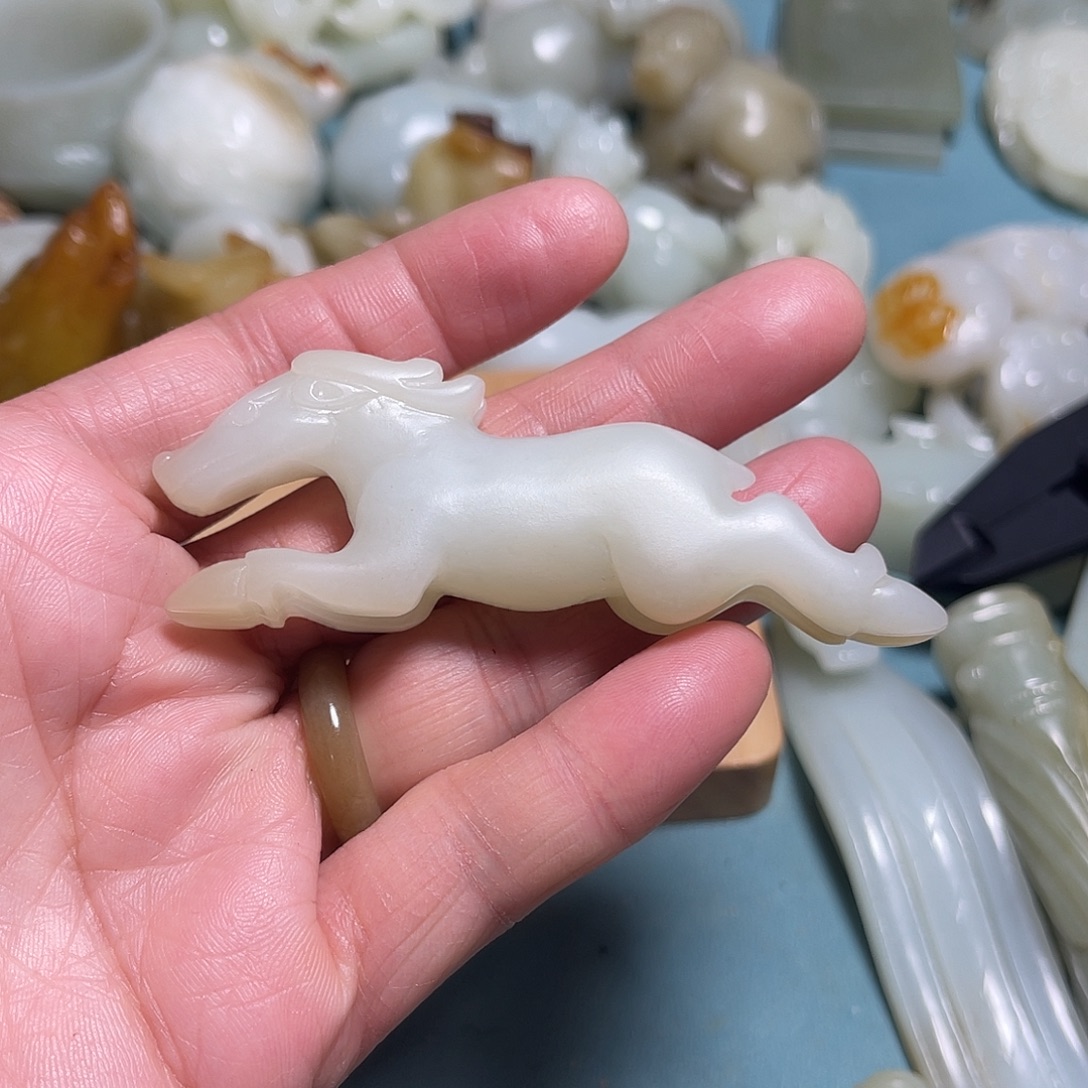 和田玉（糖玉）未镶嵌挂件