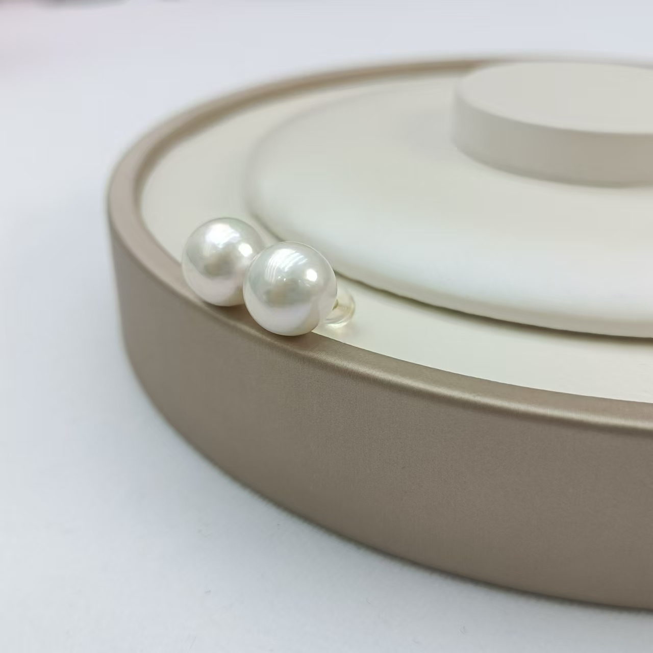 淡水白珠K金素钉10-11mm珍珠耳钉