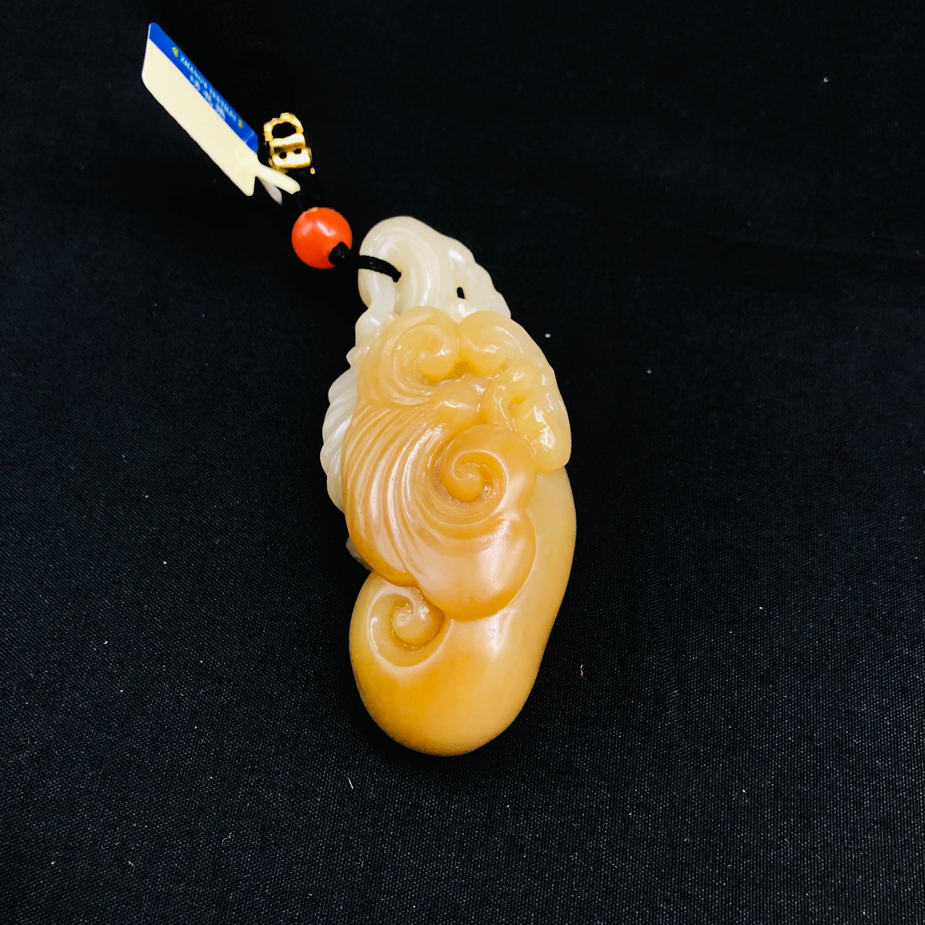 20世纪中期到后期和田玉糖白灵芝如意M25AV008D58挂坠摆件/绣花张