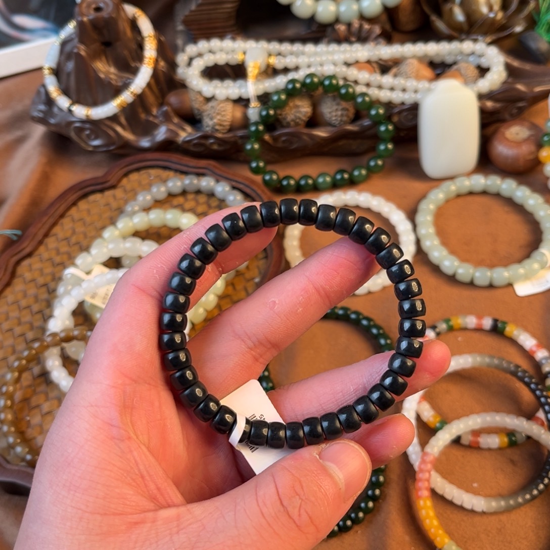 和田玉未镶嵌手链