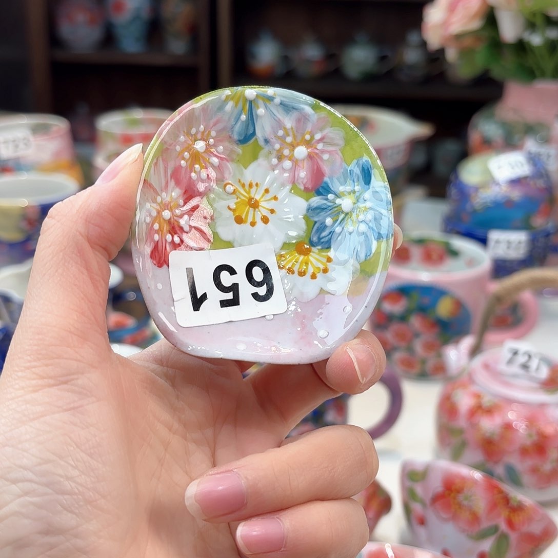 瓷片兔兔好可爱啊我