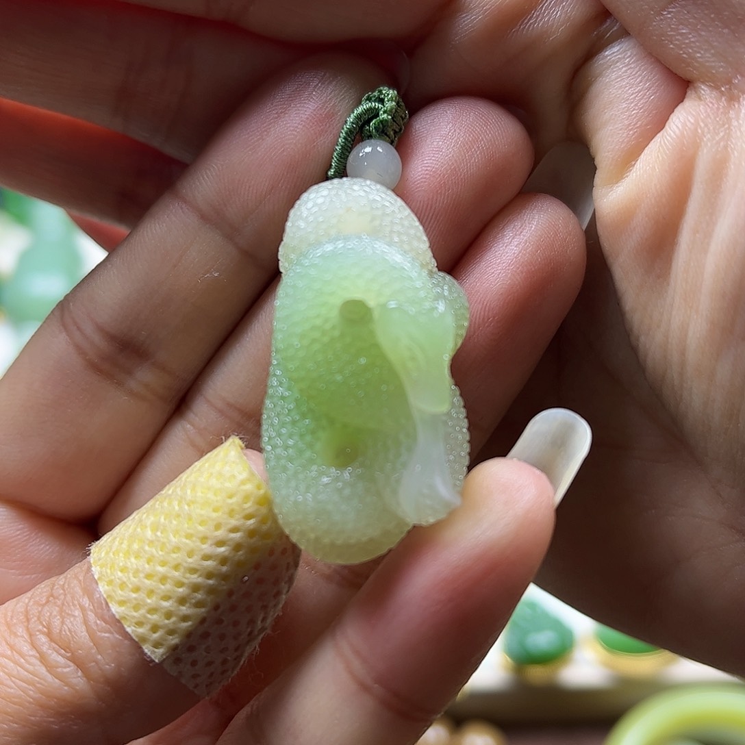 和田玉吊坠未镶嵌