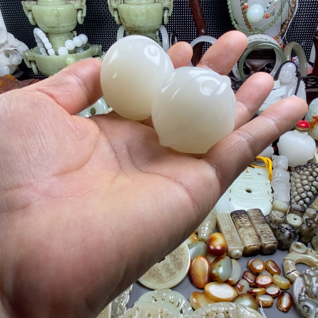 千***扬和田玉（糖玉）未镶嵌颈饰