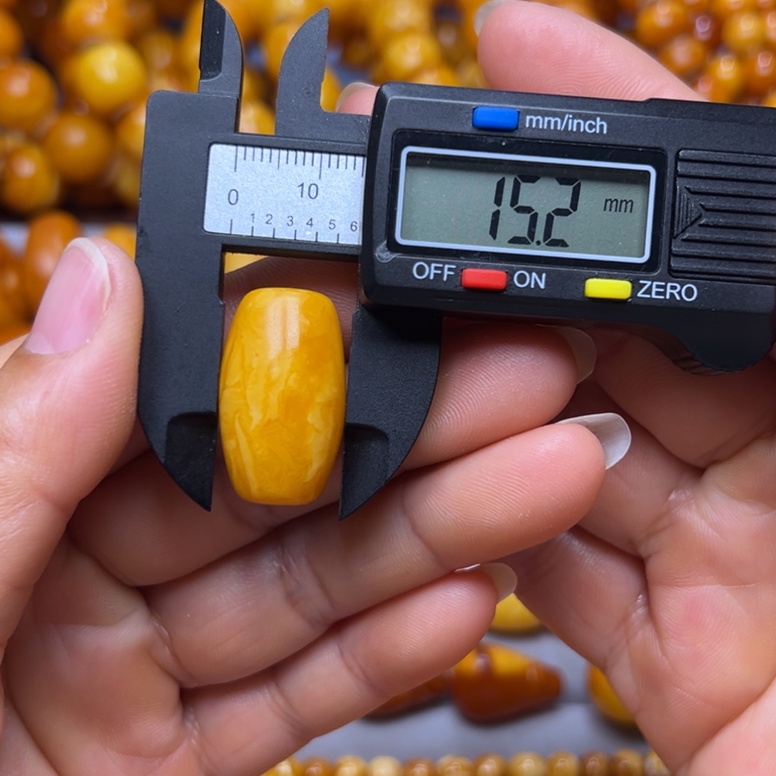 琥珀未镶嵌吊坠(不含链)