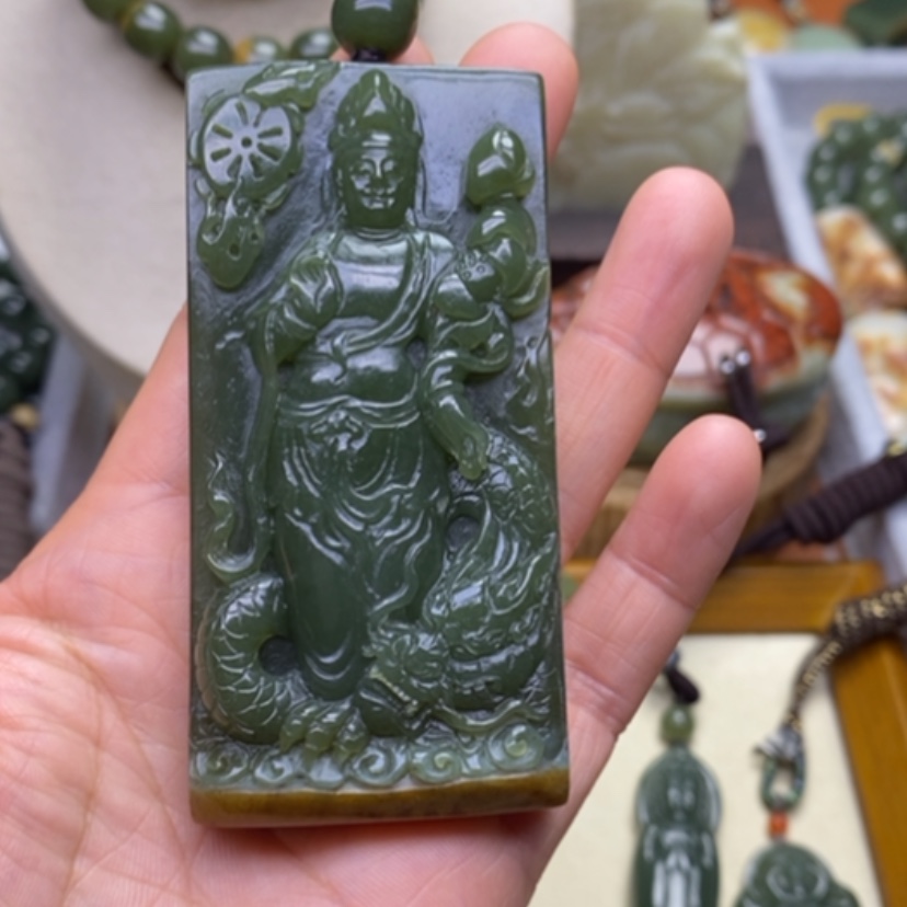 【闪购商品】未镶嵌和田玉挂件情****?