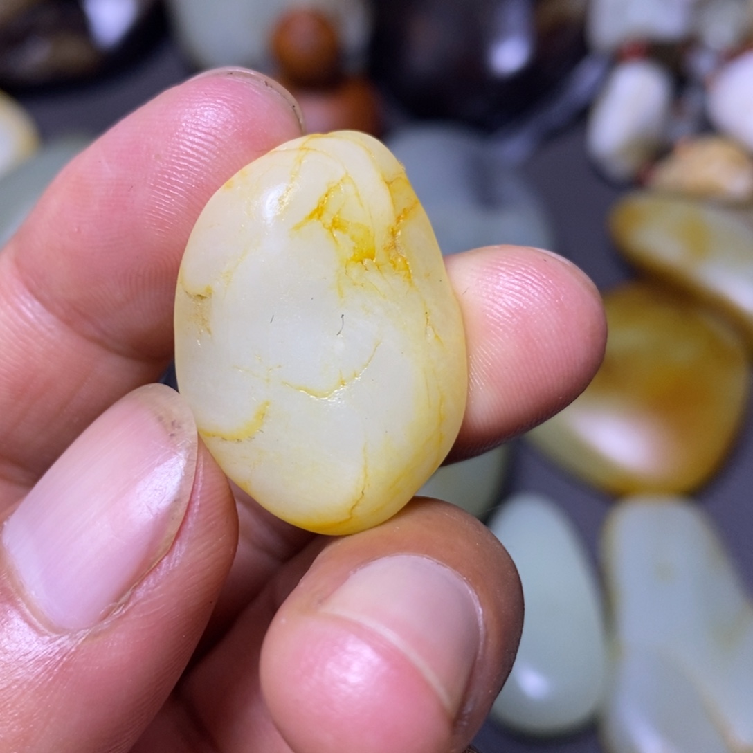 未镶嵌和田玉（糖玉）挂件