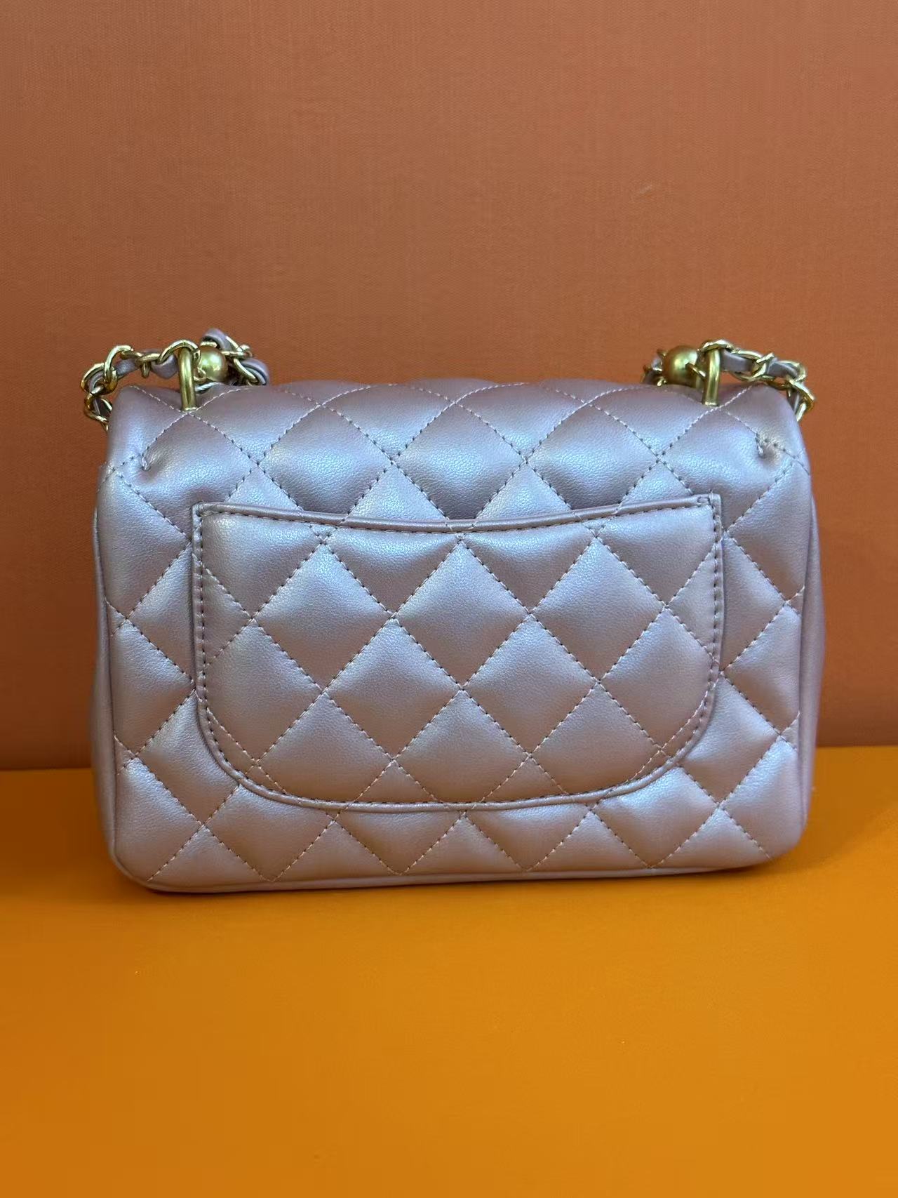 【福宝】高奢真皮女包时尚百搭便携珍珠黑粉球