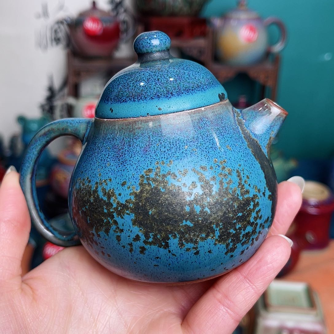 盘钧瓷艺术作品壶