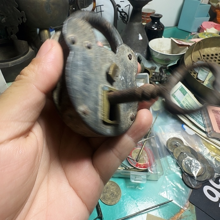 往***零铜铁合金类废旧金属制品