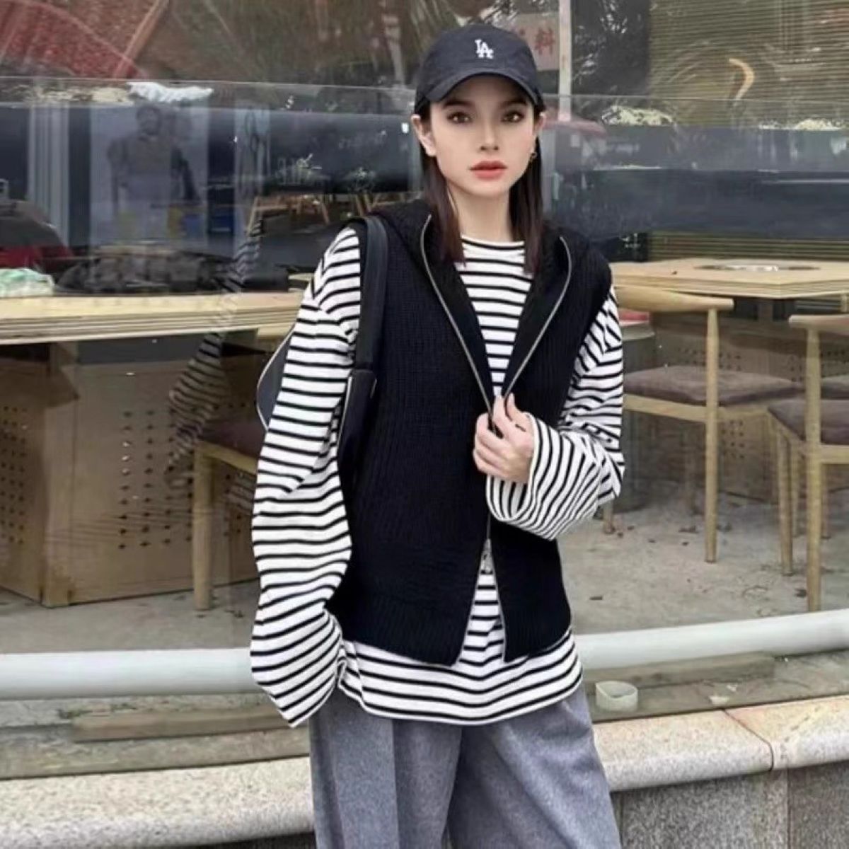 阿家专柜正品时尚休闲百搭羊毛连帽马甲 5499273-7T05811-005
