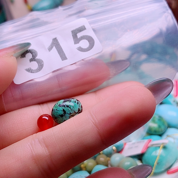 未镶嵌南红玛瑙珠宝奇石