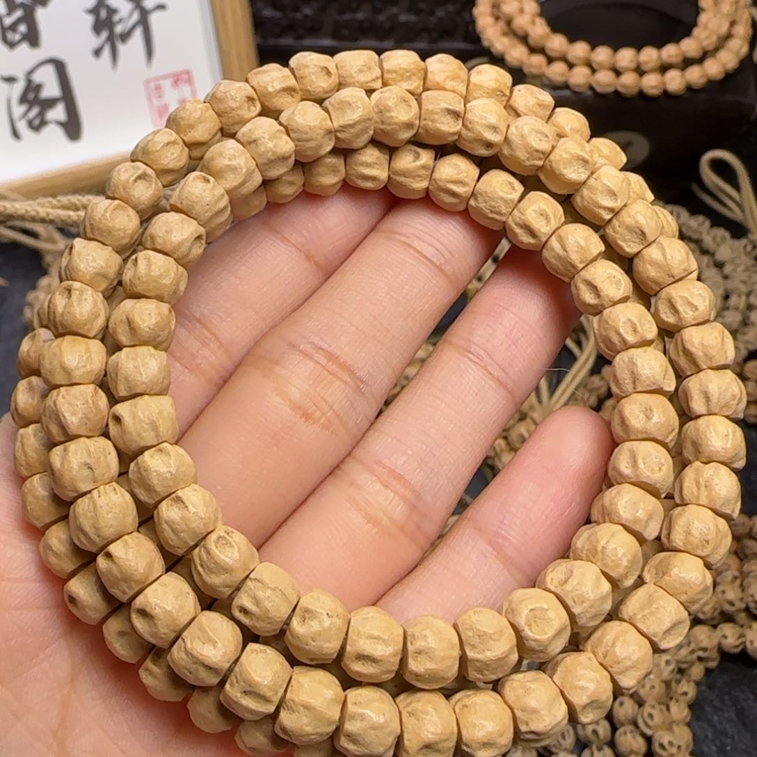 柏香籽/百香籽吊坠巧*力