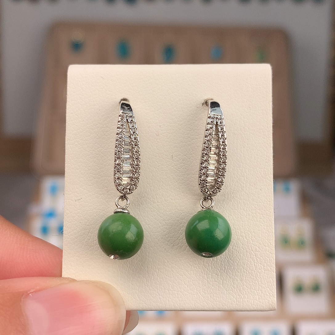 绿松石未镶嵌耳饰