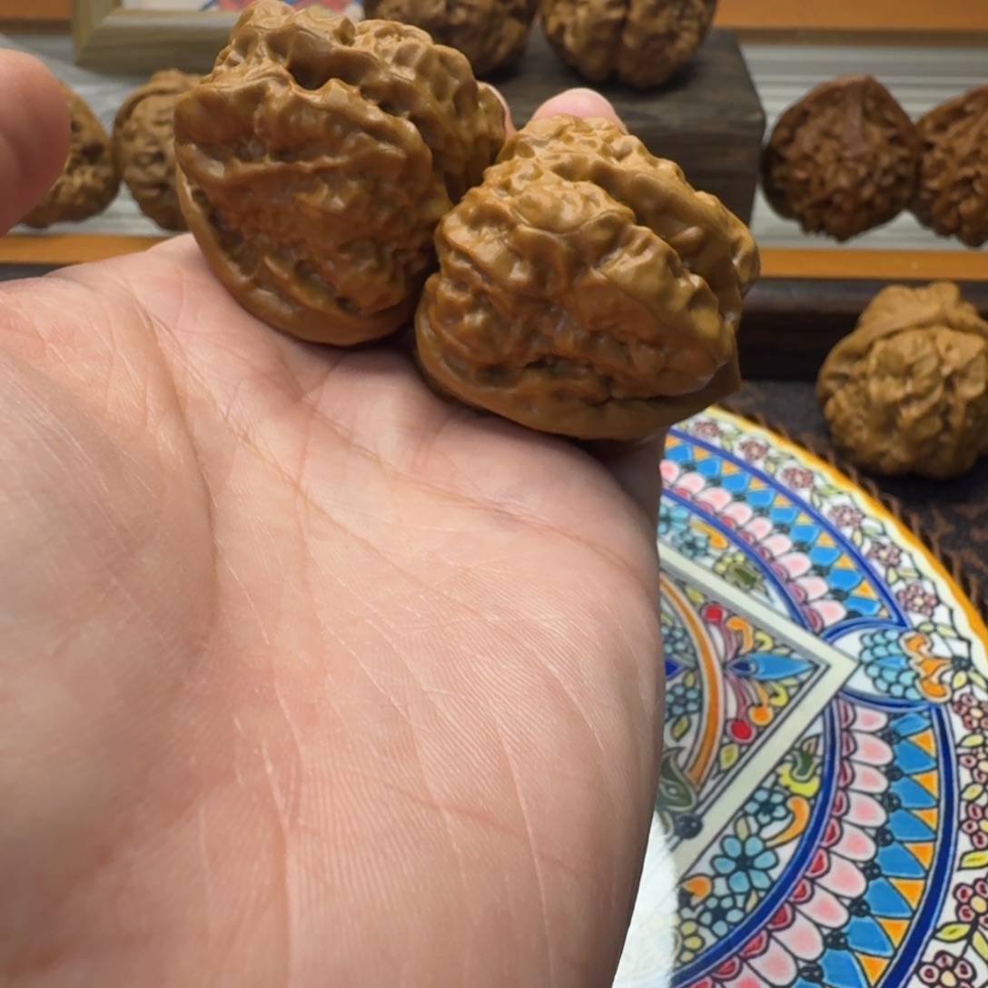 文玩核桃吊坠350蛤蟆头