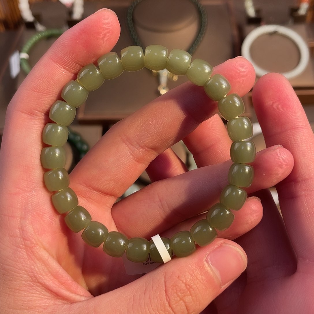 未镶嵌手链和田玉（糖玉）