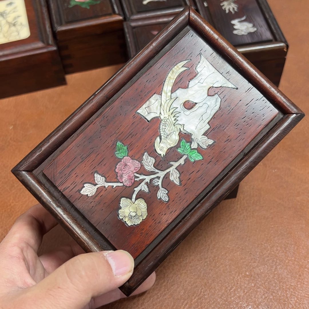 木?***8中古商品，谨慎购买