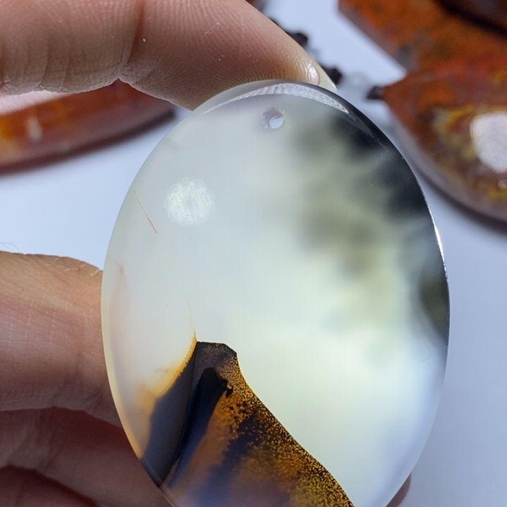 玛瑙/玉髓颈饰未镶嵌