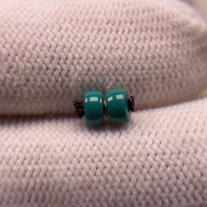 未镶嵌绿松石珠宝奇石直切对珠4.5mm福利款AA562