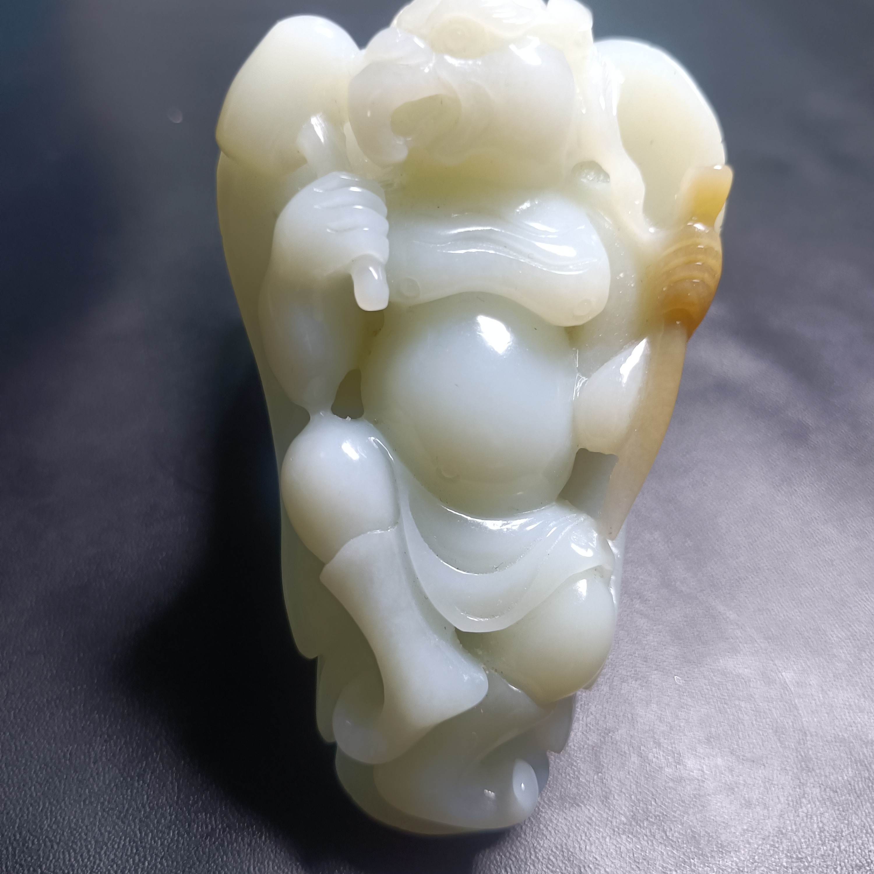 纯手工雕刻雷震子造型精美