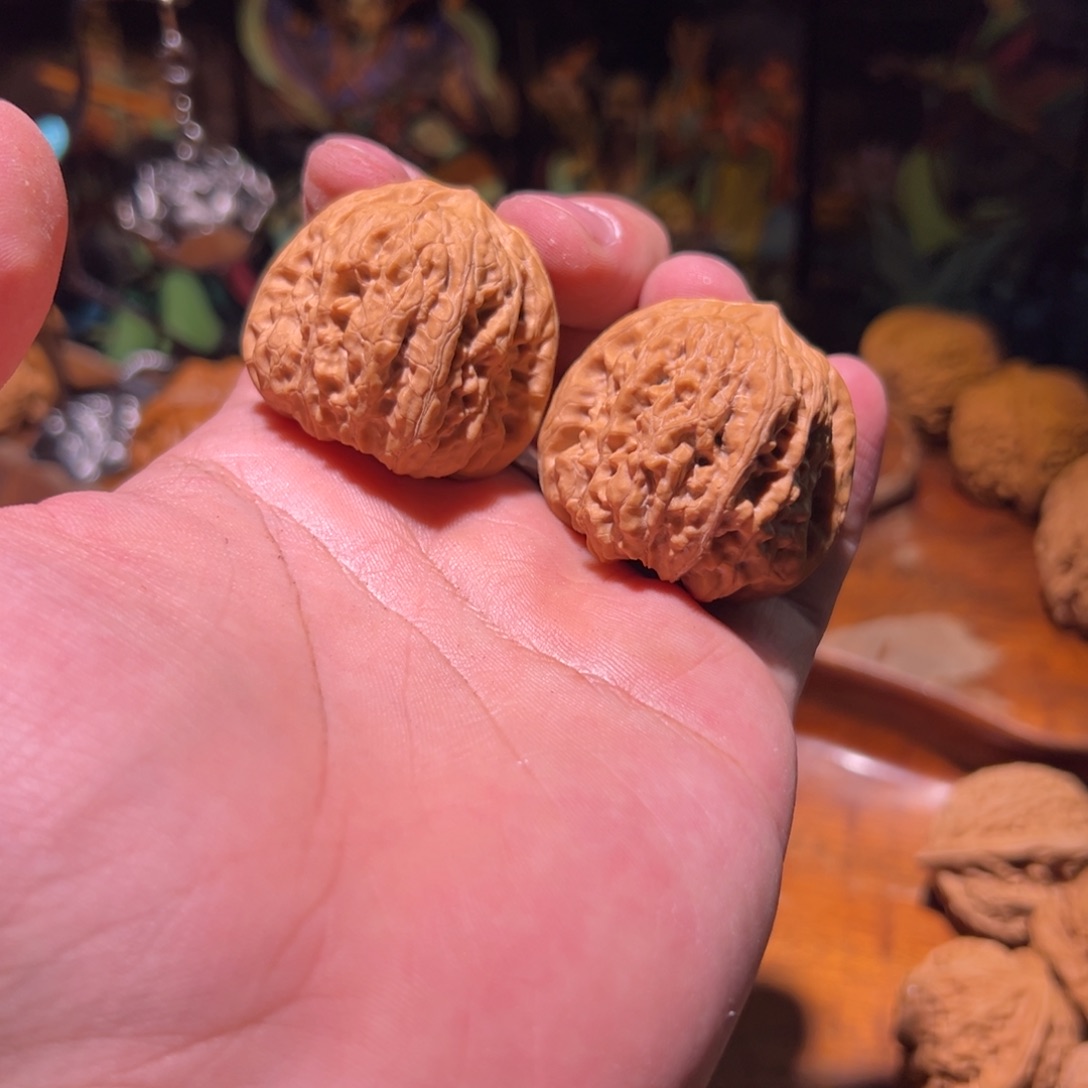 嘶***泽吊坠文玩核桃39全品平谷凹底