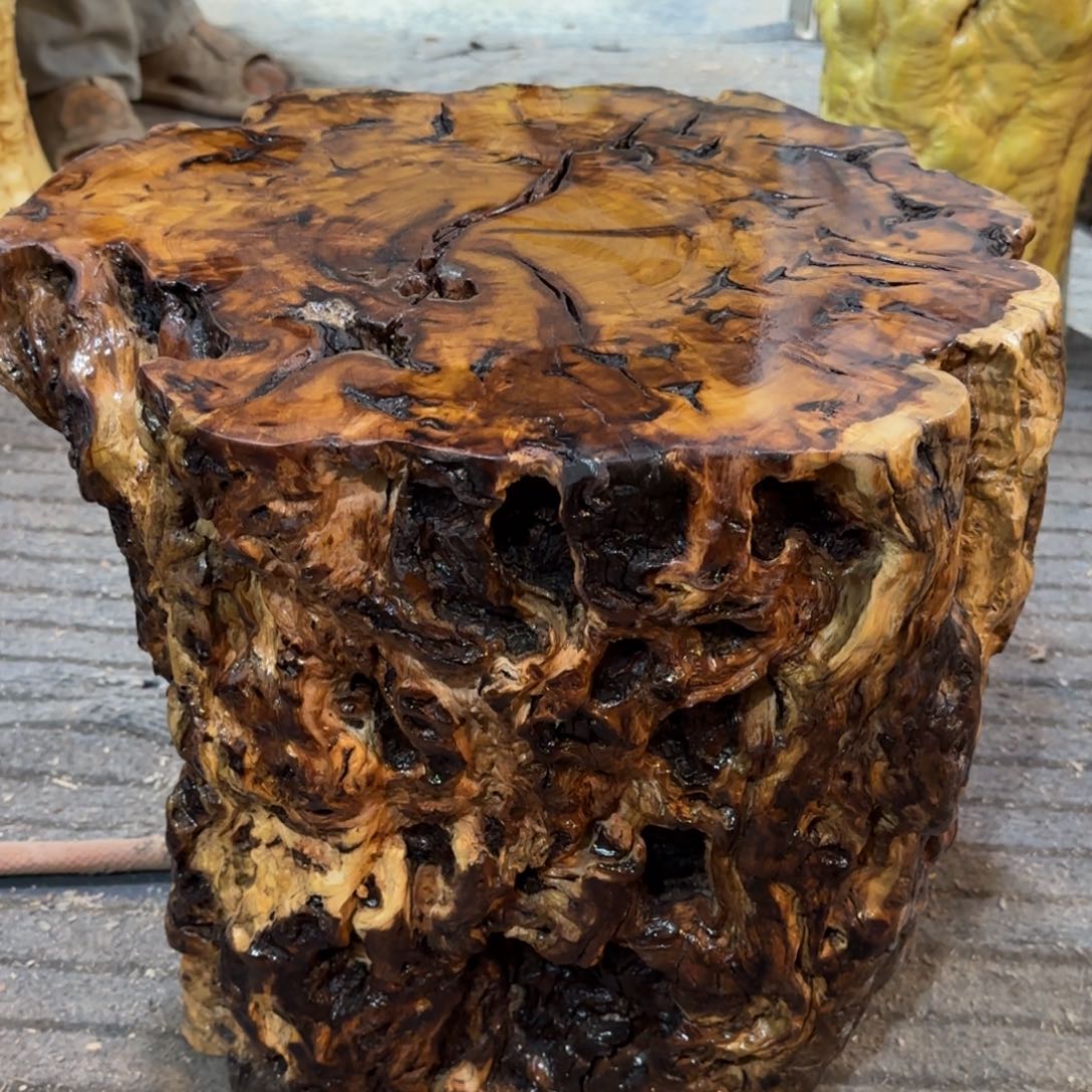 天***堂龙纹鸡心枣木手工艺品 