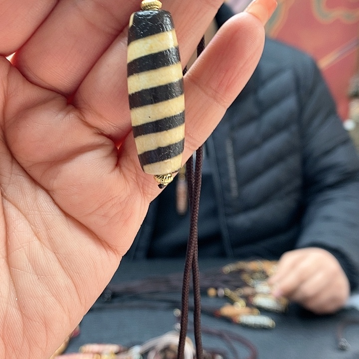 玛瑙/玉髓颈饰合金