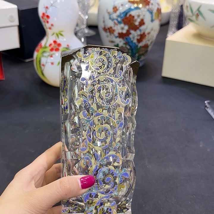 倩倩海外陶瓷工艺品