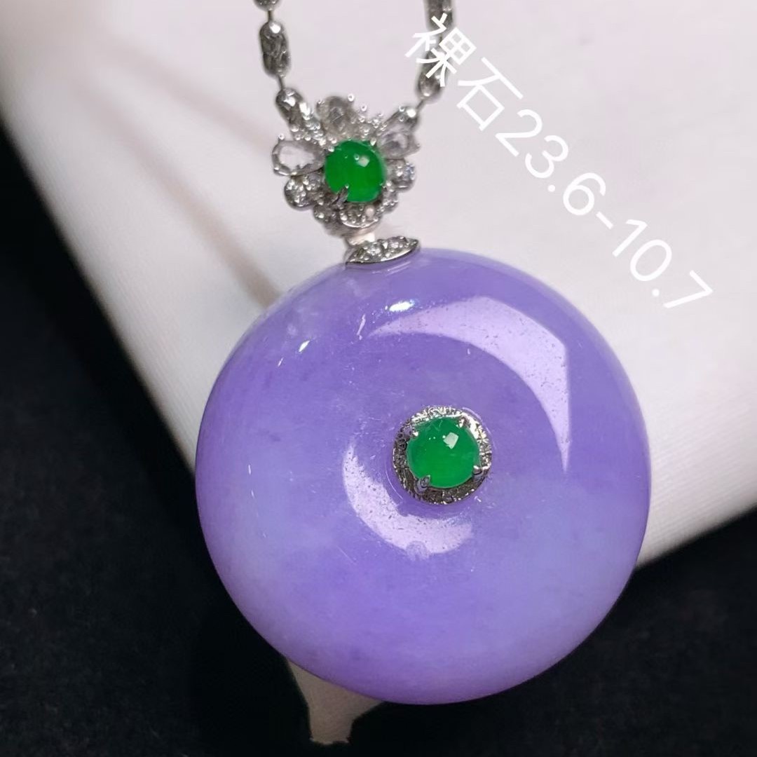 18K金镶嵌冰润满紫平安扣种老水足颜色鲜艳高贵典雅上身大气显眼