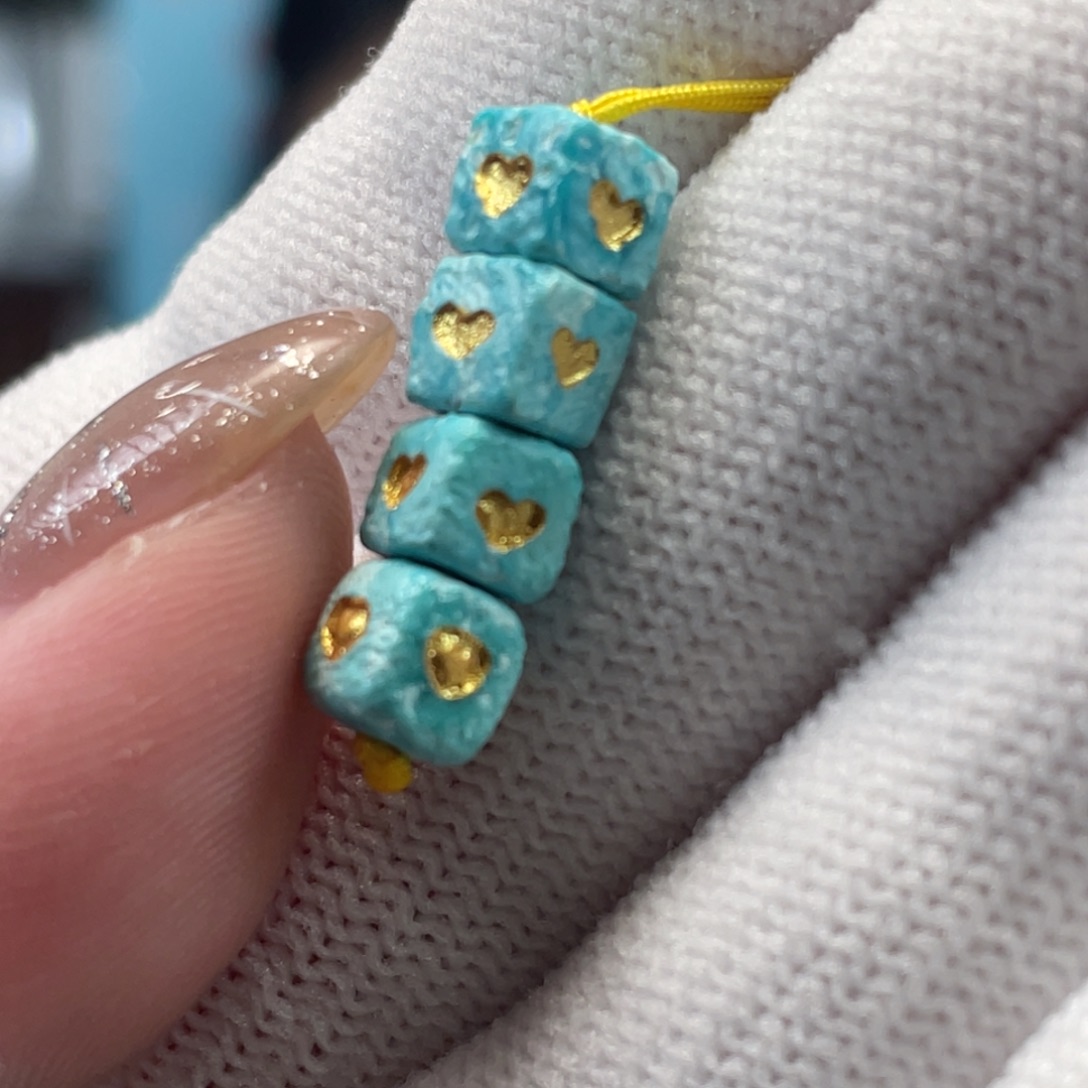 绿松石未镶嵌挂件