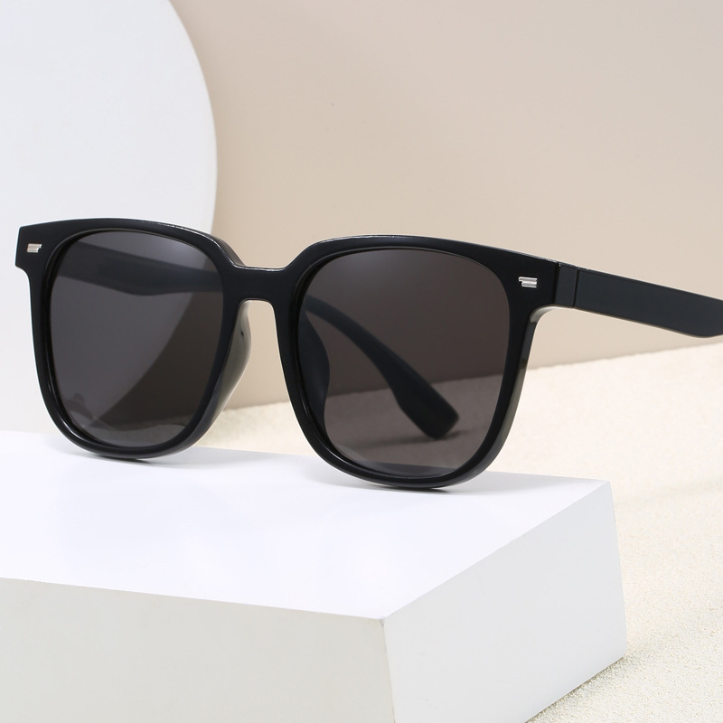 深圳眼镜男女时尚高级感偏光太阳镜气质潮流百搭防紫外线方框墨镜