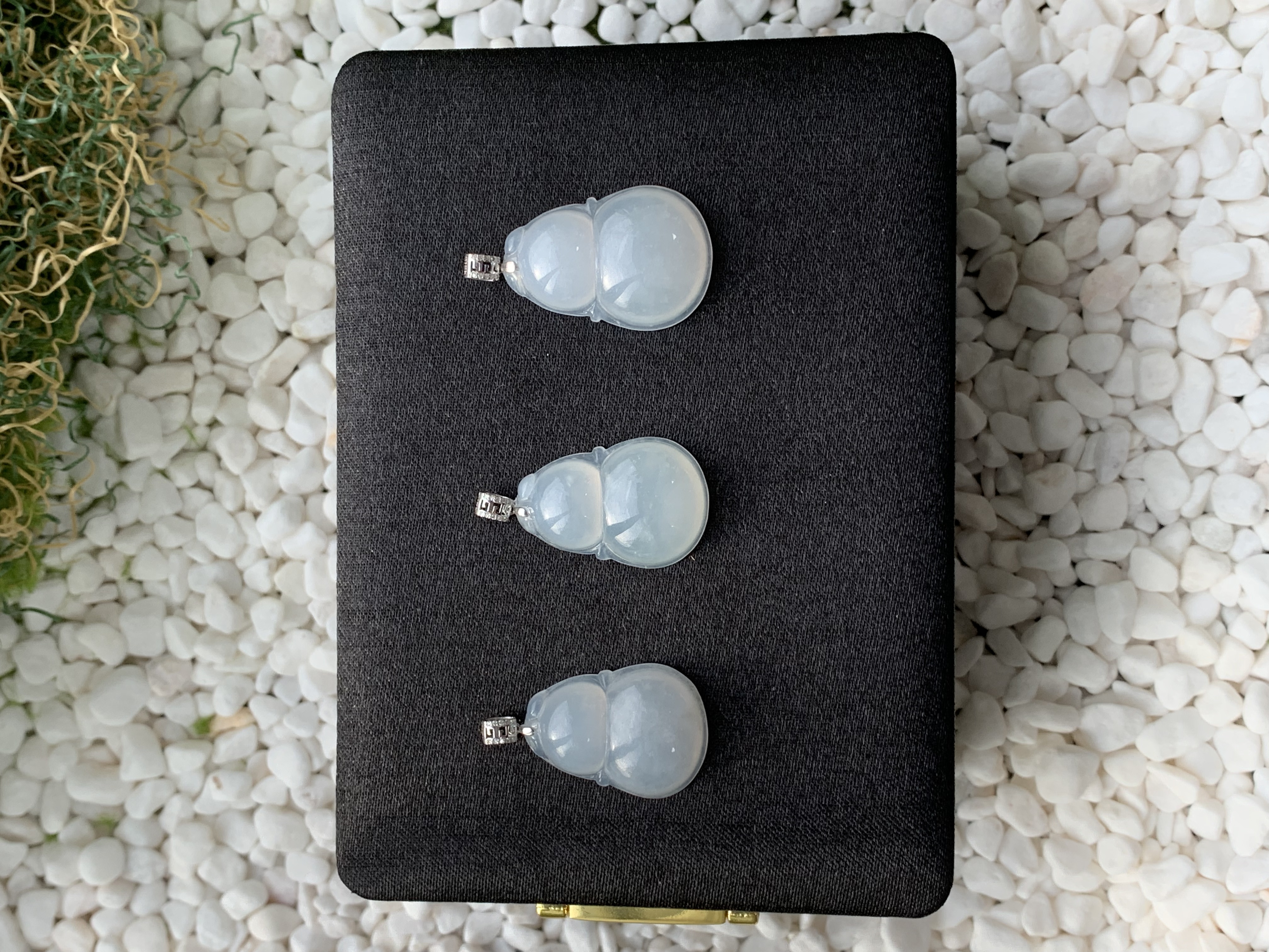 CYX0003天然缅甸a货翡翠多样性发其一翡翠葫芦