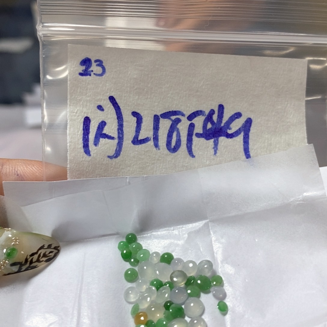 定制翡翠未镶嵌不