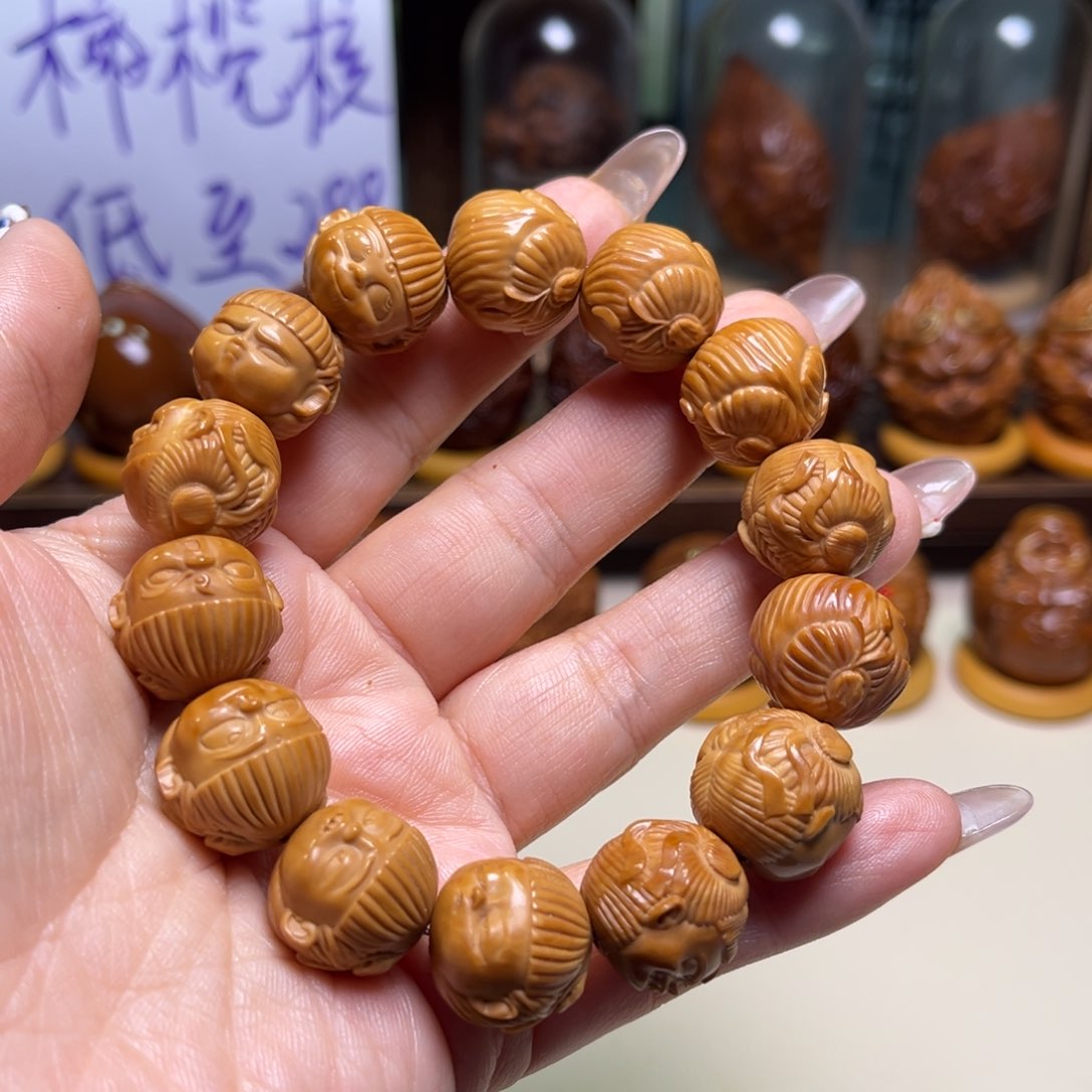 橄榄核把件猴头材质哪吒手串