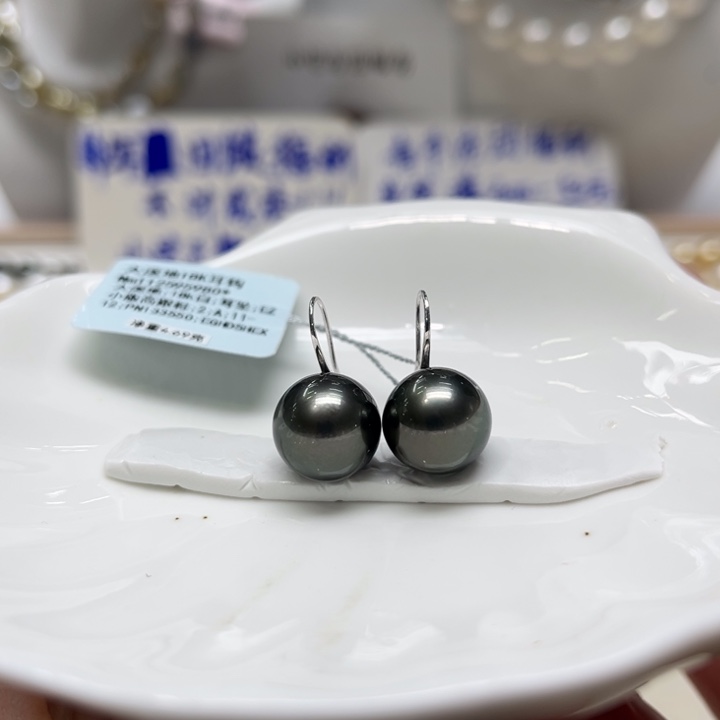 海水珍珠上新大溪地钢琴黑高跟鞋耳钩11-12mm18K金镶嵌