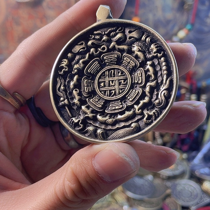 天铁九宫八卦牌子一个设计款式，现在