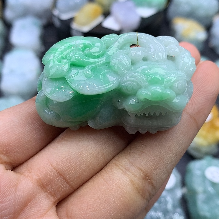 翡翠未镶嵌颈饰天然缅甸翡翠