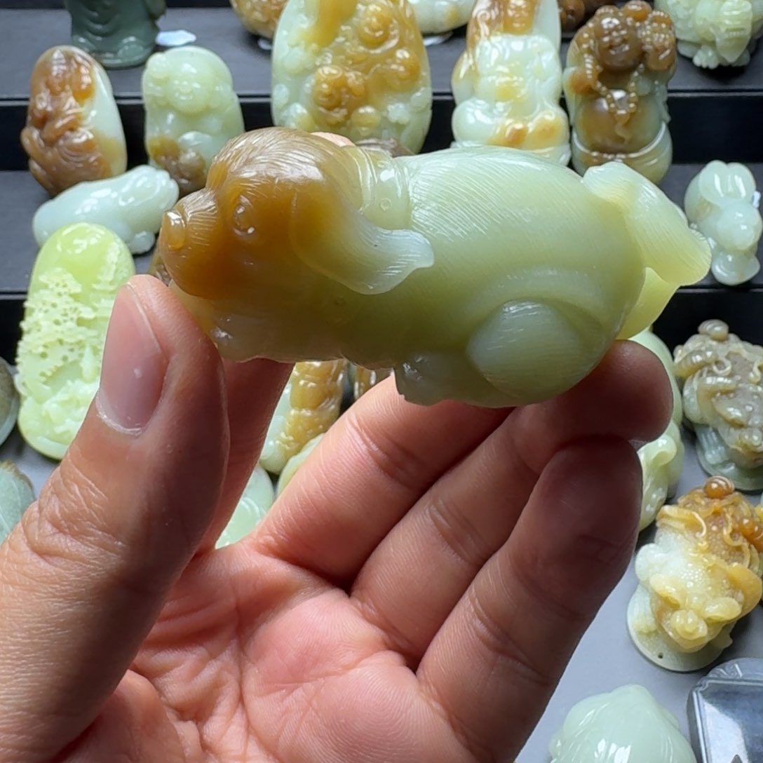 和田玉挂件未镶嵌栋*