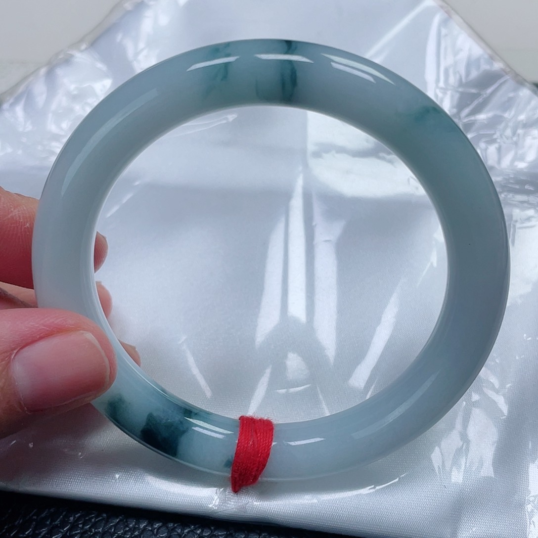 翡翠手镯（圆镯）未镶嵌