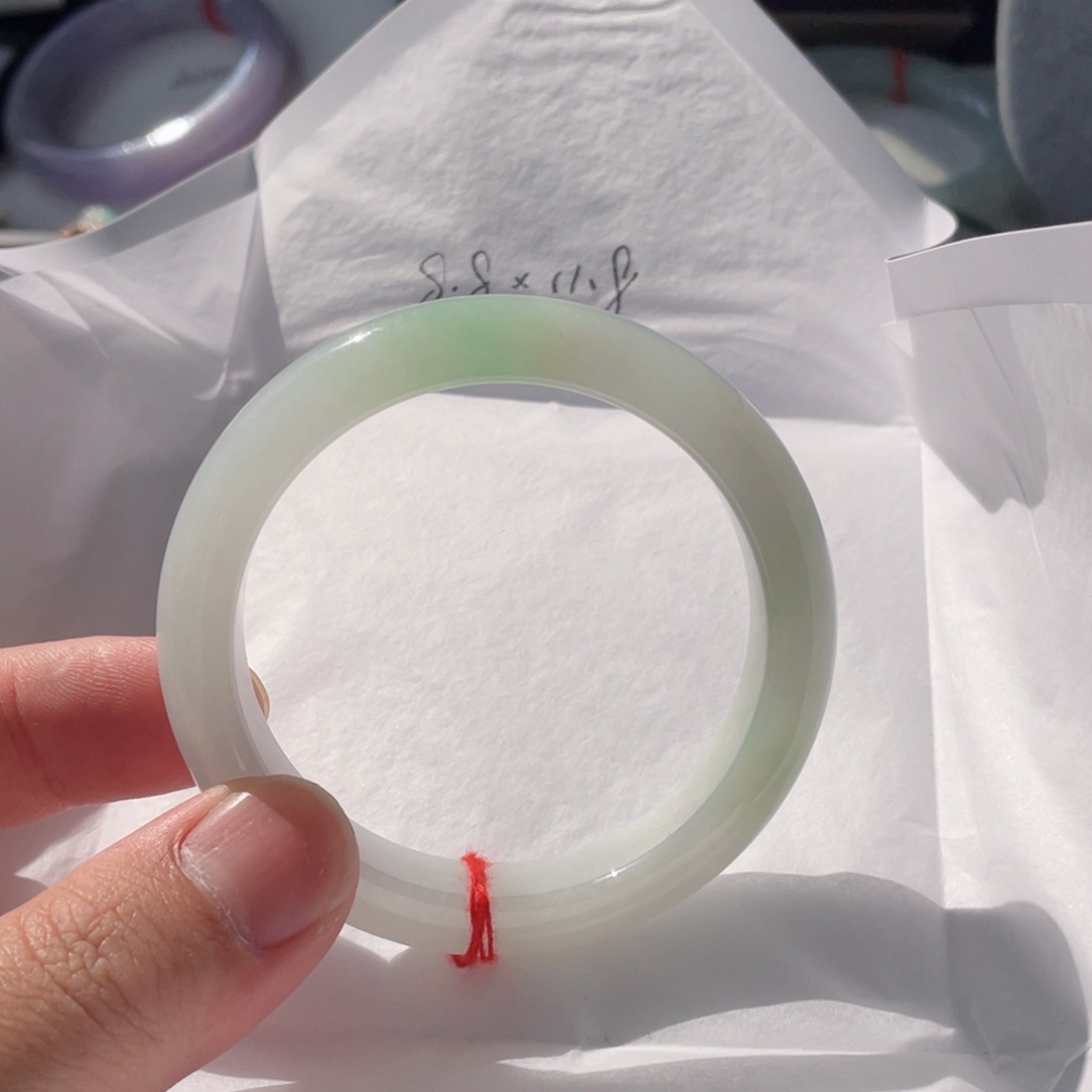 翡翠手镯未镶嵌55正圈