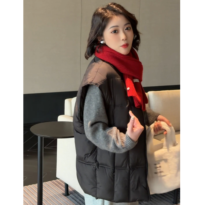 泡芙感豆腐块短款外套女2025新款圆领秋冬季保暖百搭马夹宽松时尚