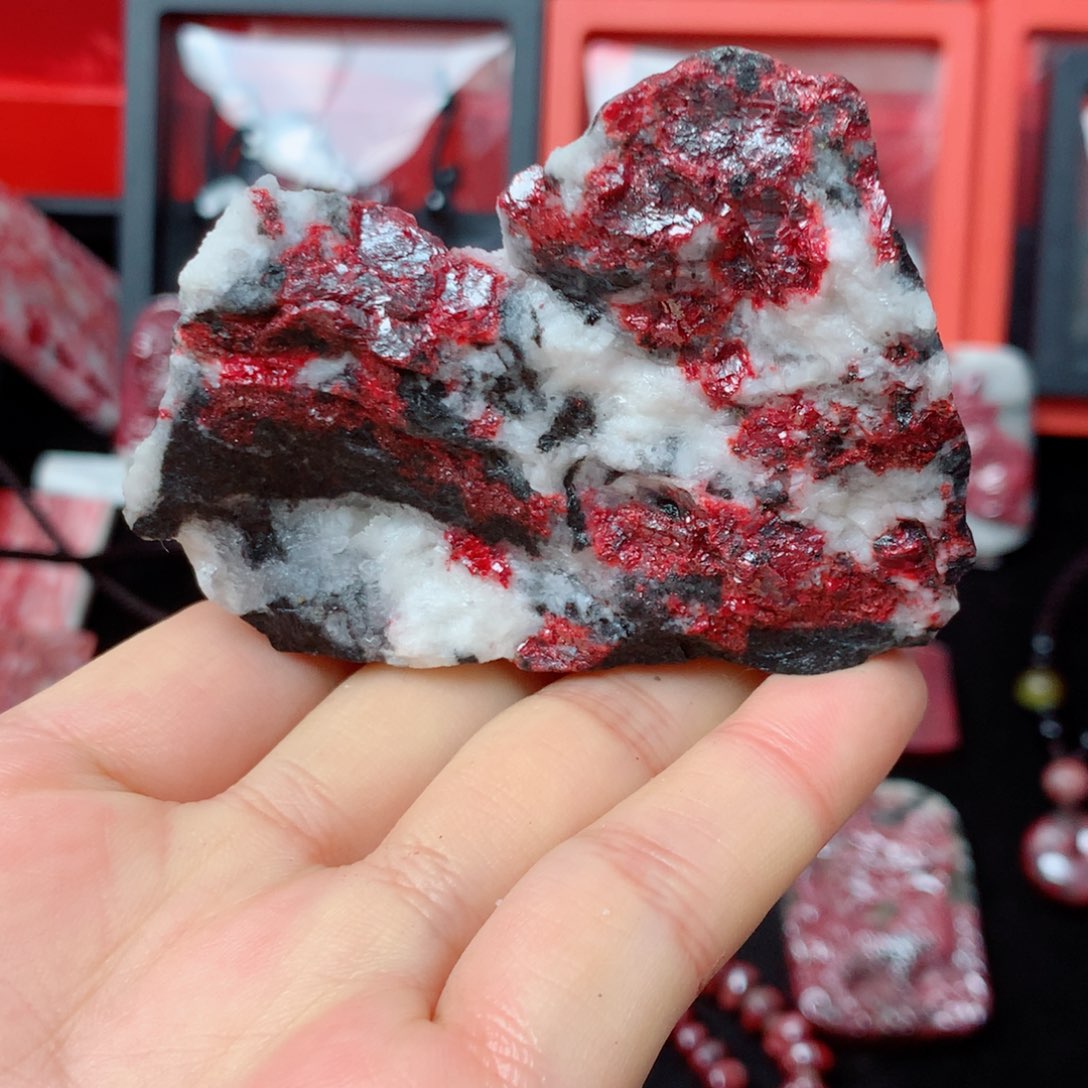 天然辰砂天然毛石