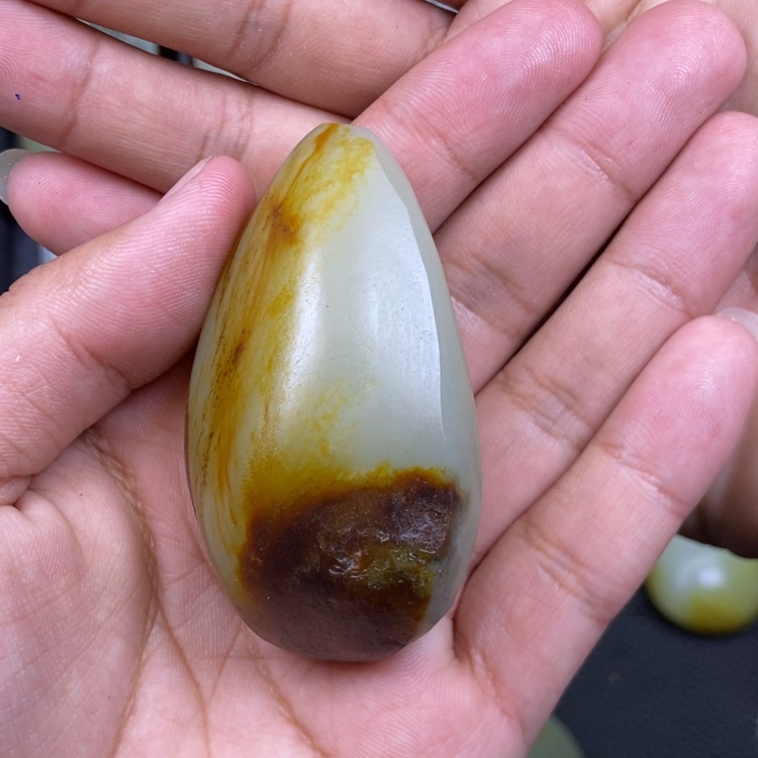 旋***%定制和田玉未镶嵌定制