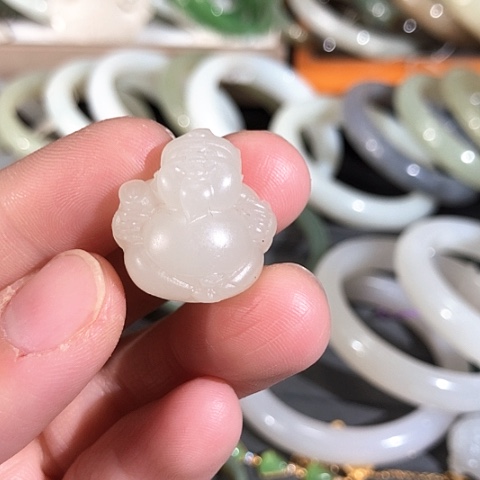 和田玉颈饰未镶嵌