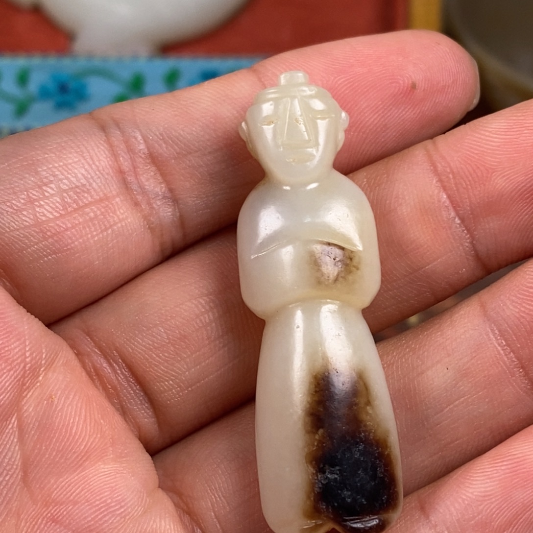 安***然非常精美的脖挂件