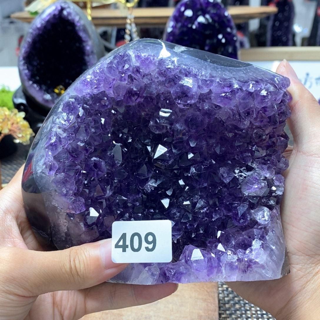 未镶嵌水晶大型摆件（非配饰）