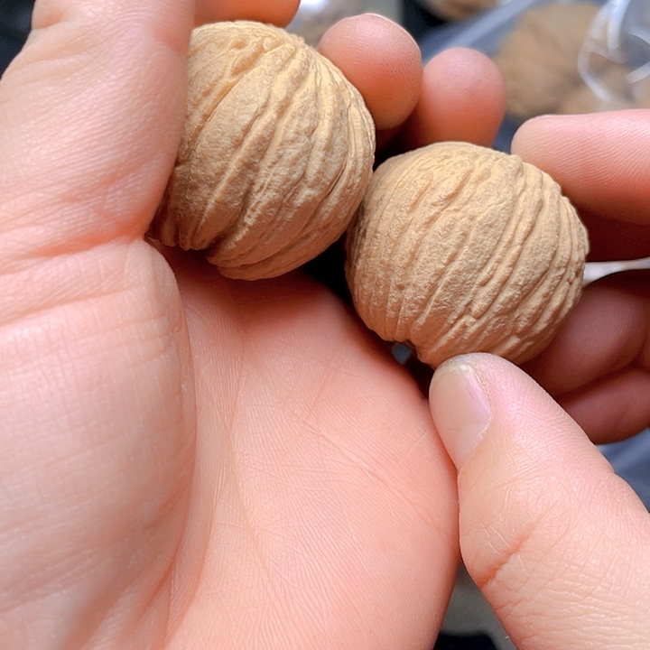 文玩核桃吊坠巴*嘿猴头元宝