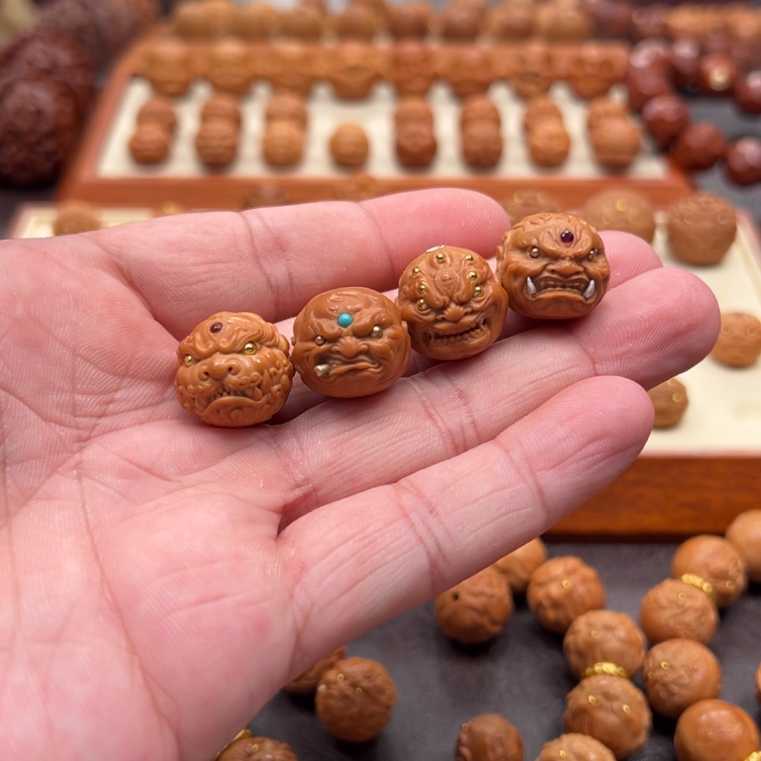 北*1.7尺寸镶嵌款唐狮一颗恶僧三颗