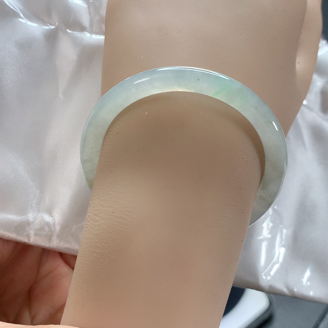 翡翠手镯未镶嵌⑨④