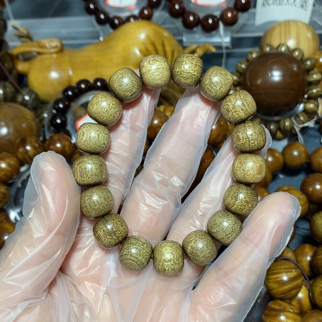 金丝楠木雕工艺品12