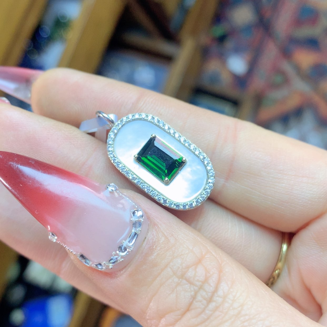 【闪购商品】瓷片楚楚中古满50包邮